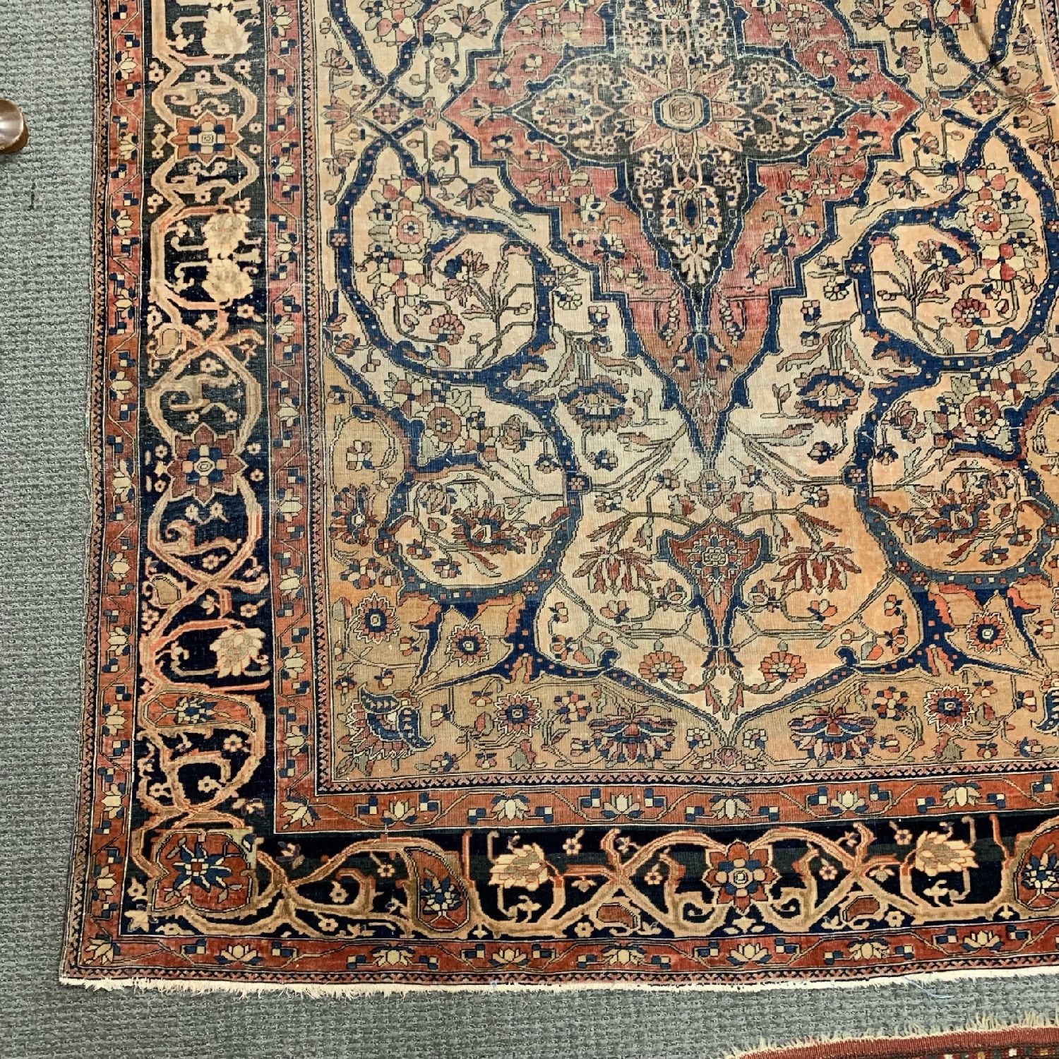 Antique Kashan Rug Auction Number 3705T Lot Number 1999 | Skinner